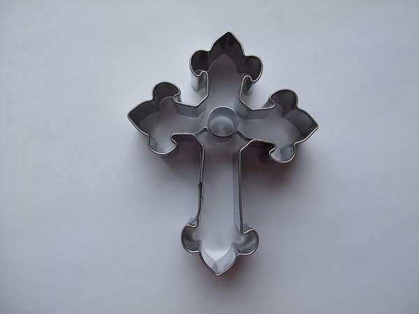 Kreuz Lilie 8 cm